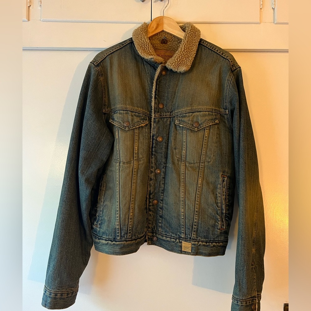 Vintage Abercrombie & Fitch Sherpa Lined Denim Jean Jacket - Men’s Sz Large